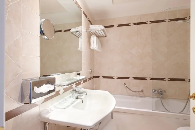 غرفة سوبيريور بسريرين منفصلين، Hotel Plaza 6/6