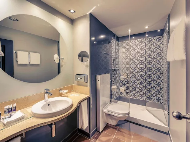 غرفة سوبيريور بسريرين منفصلين مع أريكة، Mercure Hotel Muenchen City Center 10/10