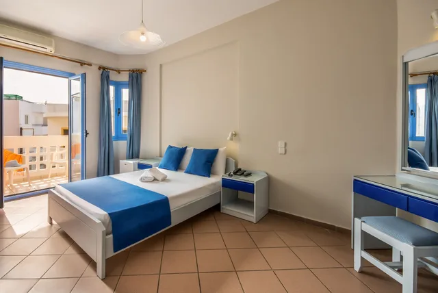 Standard, 1 Double and 1 Single Bed, Central Hersonissos Hotel 8/10