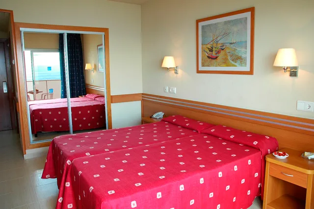 غرفة قياسية ثلاثية، Htop Pineda Palace - Adults Only 3/4