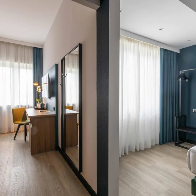 جناح، Belstay Roma Aurelia 8/8