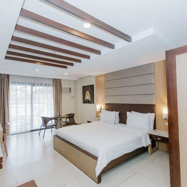غرفة سوبيريور بسرير كينج، Cebu Westown Lagoon - South Wing 3/8
