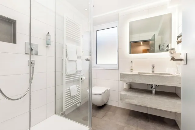 غرفة كومفورت بسرير مزدوج مع أريكة، Hotel zur Post 10/10