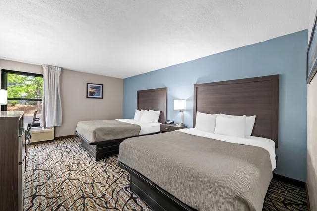غرفة قياسية بسريرين كوين، Quality Inn Fort Mill near Carowinds Blvd. 4/9