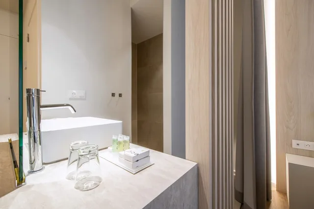 غرفة قياسية بسرير مزدوج بإطلالة على الحديقة، BEGIJNHOF HOTEL 3/4