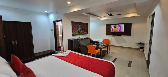 Suite, King Bed, Hotel Mango Leaves 1/1