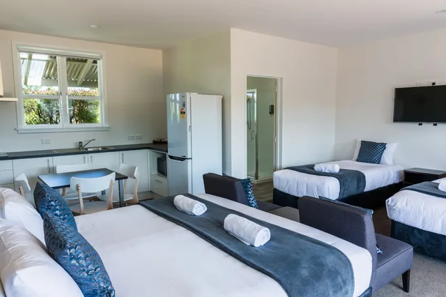 Select, King and Twin Beds، North South Holiday Park 2/10