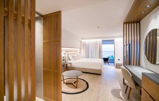 Dazzling Blue, Sea View، Akasha Beach Hotel and Spa 3/3