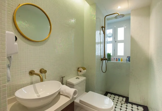 Premium, Queen Bed, White Mansion Hotel 6/6