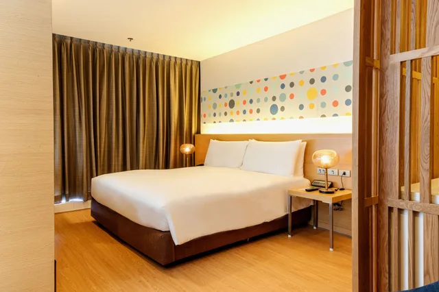 Glow, Suite, King Bed، VELA Dhi GLOW Pratunam 10/10