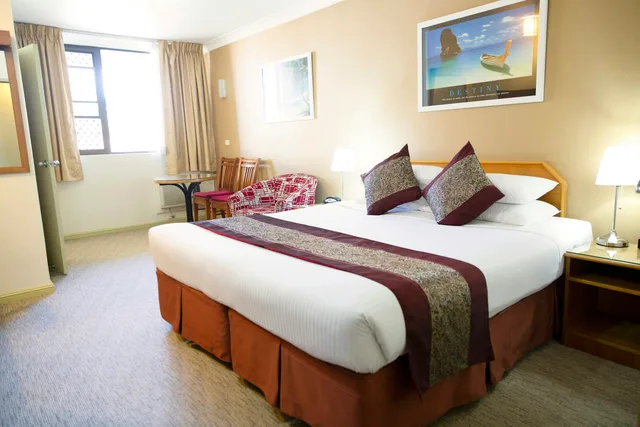 غرفة بسرير كوين، Ryde Inn 1/1