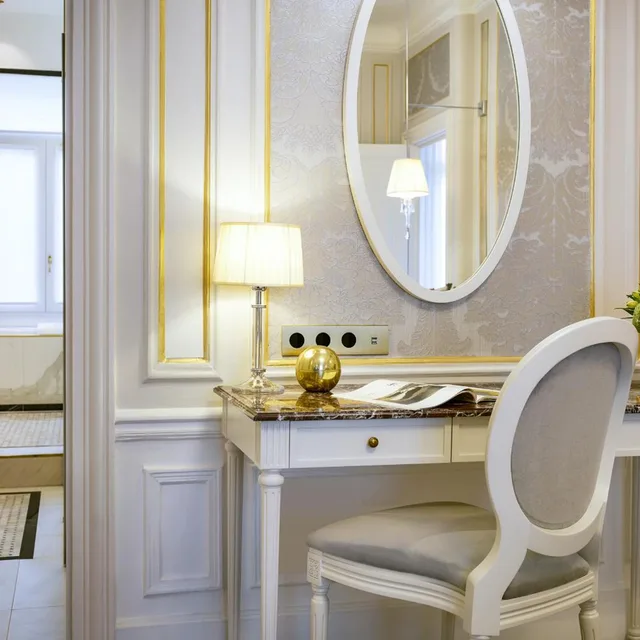 Duke of Westminster, Prestige, Suite، Hotel Westminster 6/6