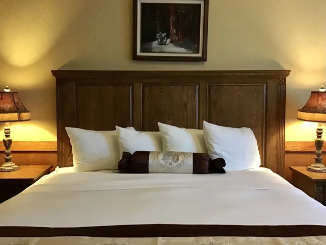غرفة ديلوكس بسرير كينج لذوي الإعاقة، Eureka Inn, Trademark Collection by Wyndham 4/5