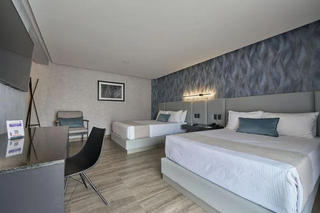 غرفة جونيور بسرير مزدوج، Hotel Estancia Business Class 1/1