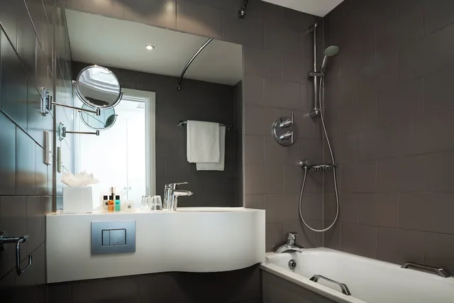 غرفة بريميوم بسرير مزدوج، Holiday Inn London - Regent's Park by IHG 8/8