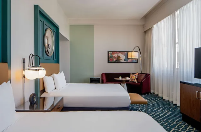 غرفة بسريرين كوين لذوي الإعاقة، Hyatt Centric French Quarter New Orleans 1/4