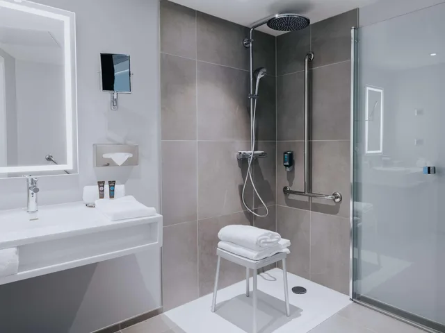 غرفة سوبيريور بسريرين منفصلين لذوي الإعاقة، Novotel Angers Centre Gare 4/6