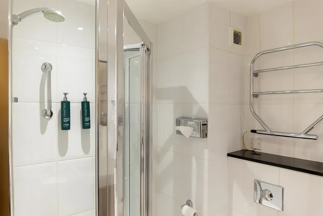 Guest Room, Double Bed, Tower View, Balcony، Hilton York 6/6