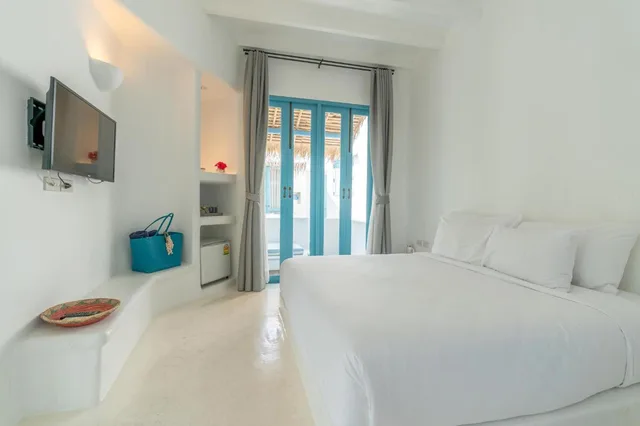 غرفة ديلوكس بسرير مزدوج بشرفة، Resort de Paskani 2/9