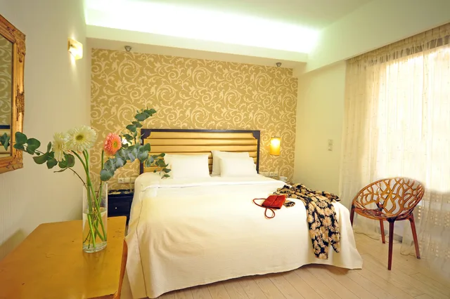جناح جونيور بإطلالة على البحر، Steris Elegant Beach Hotel 2/8