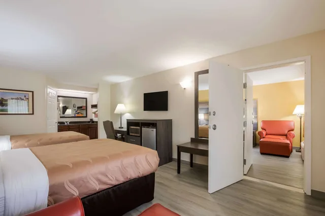 غرفة قياسية بسريرين مزدوجين، Quality Inn & Suites Greensboro near Lake Oconee 1/10