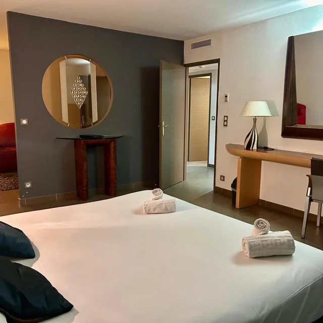 جناح سوبيريور بسرير كينج، Hotel La Fauceille 2/6