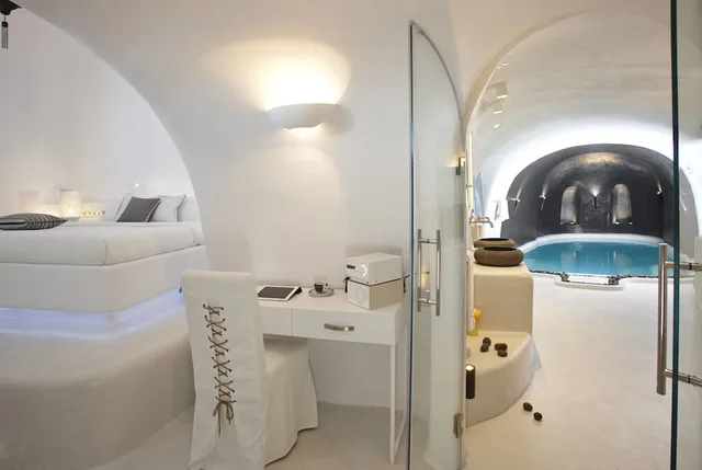 Exclusive, Infinity, Suite, King Bed, 2 Sofa, Private Pool، Dana Villas and Infinity Suites 2/2