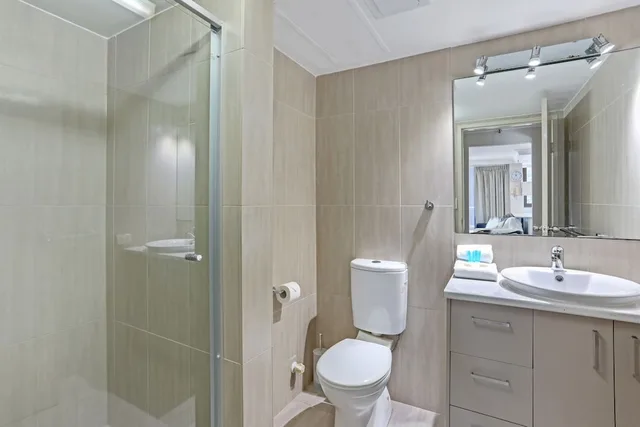 شقة بسرير كوين وسريرين منفصلين بإطلالة على البحر بغرفتي نوم في الطابق الأرضي، Boulevard North Holiday Apartments 5/7