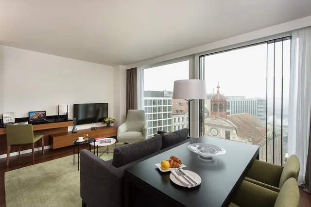 جناح بريميير، Fraser Suites Geneva 1/3