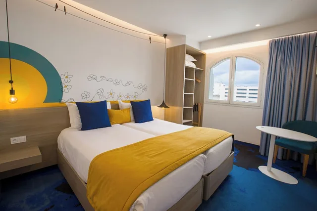 Renovated, Executive, Twin Beds, Queen Bed، Carlton 2/10