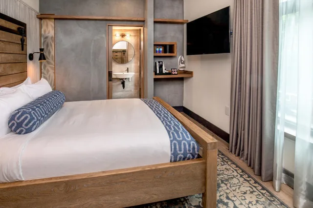 غرفة بسرير كوين، Hotel 1868 1/5