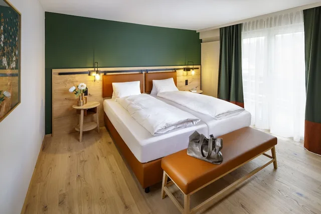 جناح جونيور بسريرين منفصلين بإطلالة على الجبل مع أريكة، Hirschen Wildhaus Swiss Quality Hotel 2/4