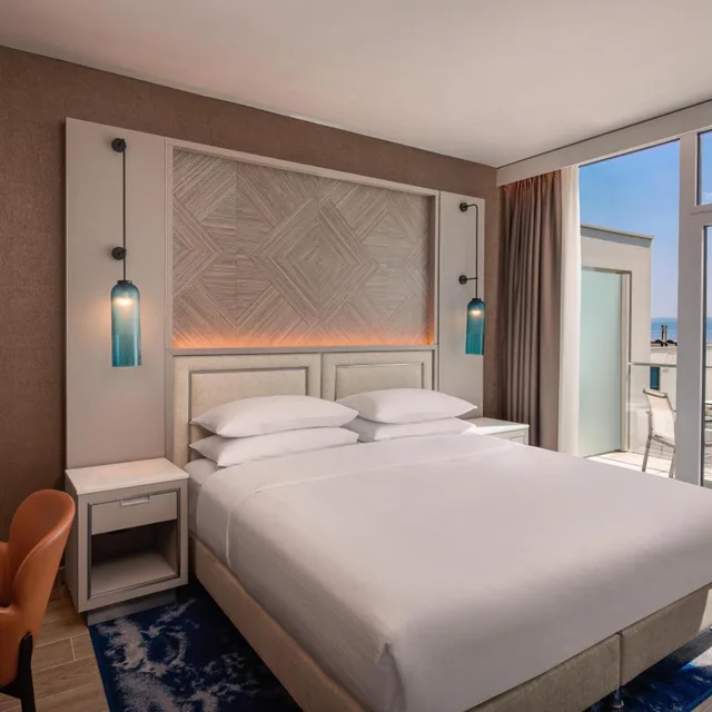 1 Bedroom, Deluxe, Villa, Beach Front، Hilton Rijeka Costabella Beach Resort and Spa 1/4
