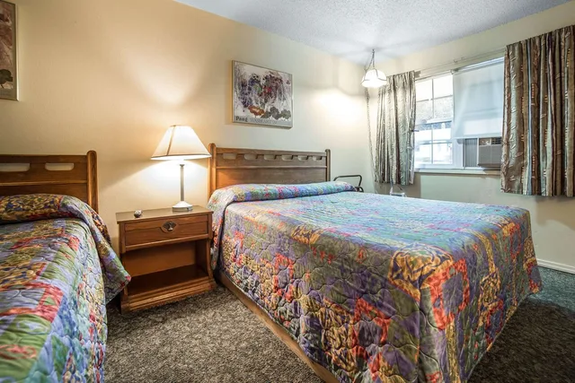غرفة بسريرين كوين، Rodeway Inn La Grande 1/3