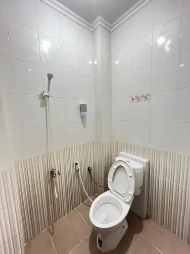 غرفة قياسية بسريرين منفصلين، Padi Hotel Purwodadi 2/3