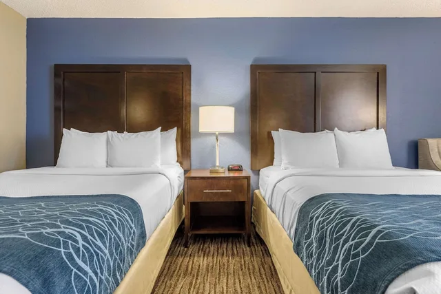 Efficiency, 2 Double Beds, Accessible، Suburban Studios Arlington Heights - Elk Grove 1/3