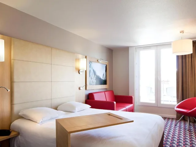 جناح بسرير مزدوج، IBIS STYLES CHINON 2/10
