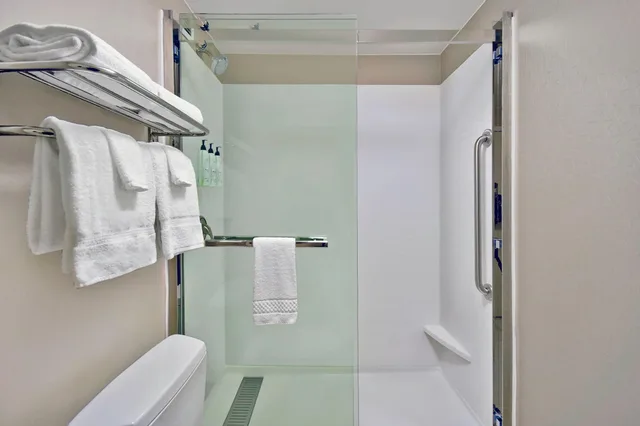 Suite, Multiple Beds, Accessible، Springhill Suites By Marriott Erie 6/9