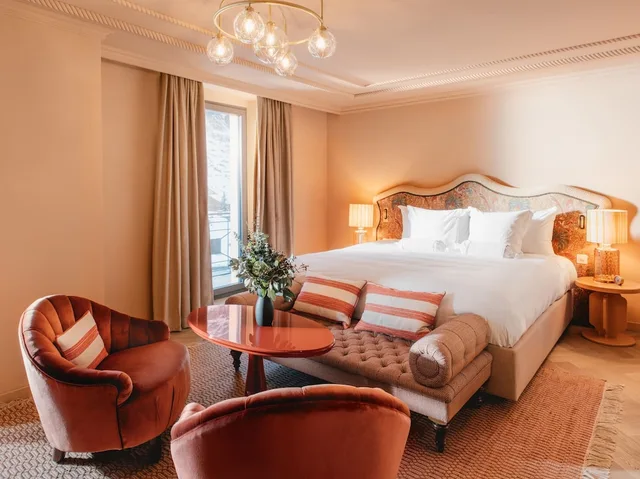 Junior Suite, King Bed, Mountain View, Parkhotel Beau-Site 2/2