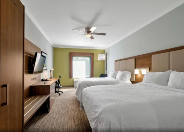 غرفة بسريرين مزدوجين لذوي الإعاقة، Holiday Inn Express Hotel And Suites Lufkin South 1/1