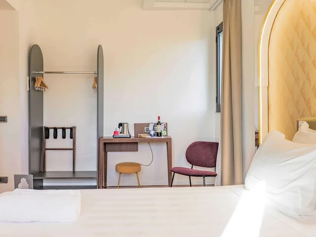 جناح استوديو سوبيريور بسرير كوين وسرير فردي، B&B Hotel Laurus al Duomo 4/8