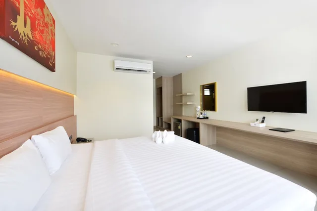 Deluxe, Pool View, Bs Residence Suvarnabhumi 4/10
