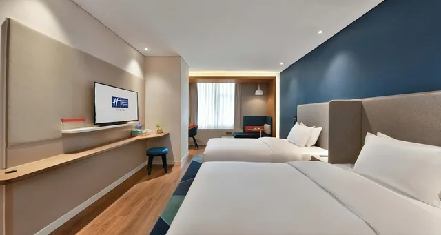 Standard, Twin Beds, Extra Floor Space، Holiday Inn Express Chengdu North Railway Station 2/3