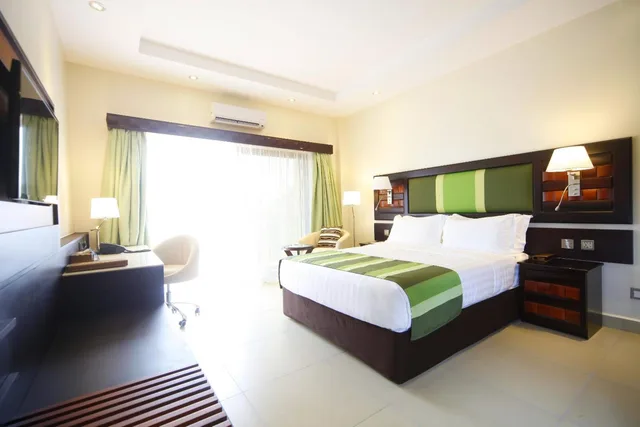 Junior Suite, Best Western Premier Garden Hotel Entebbe 2/8