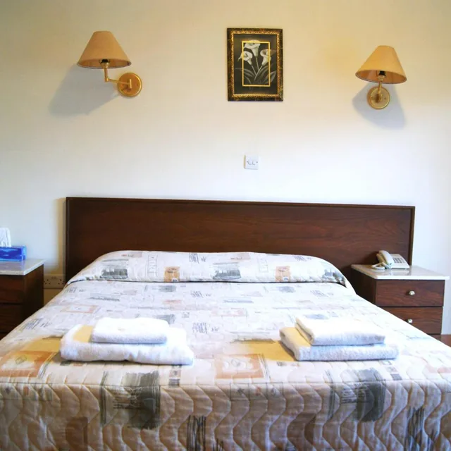 غرفة بسرير مزدوج أو سريرين منفصلين، M. Moniatis Hotel 7/10