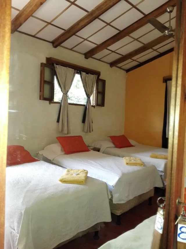 Family, 1 Double and 4 Single Beds، CASA BARCELONA HOTEL 1/6