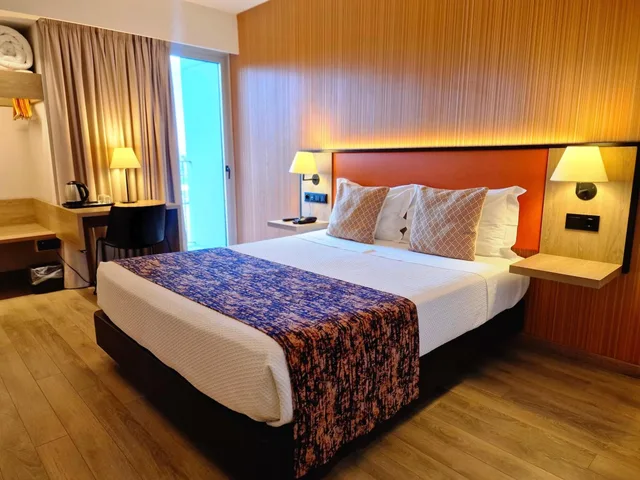 غرفة بسرير كوين، Hotel 3K Porto Aeroporto 3/6