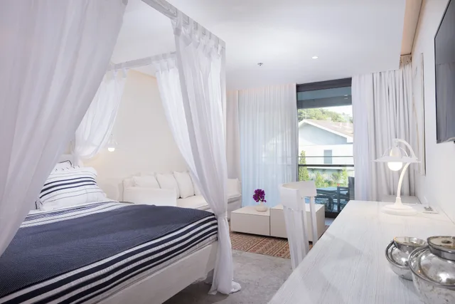 غرفة ديلوكس بسريرين منفصلين، D-Resort Gocek 1/3
