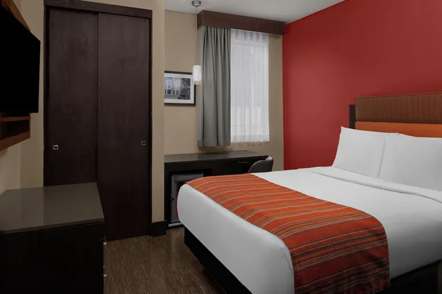 غرفة تقليدية بسرير كوين، Sirtaj Hotel 4/10