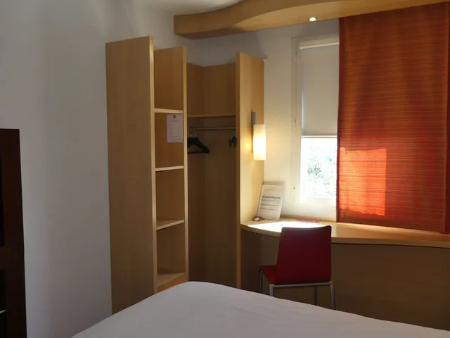 غرفة قياسية بسرير مزدوج وسرير فردي، Ibis Istres Trigance 4/5